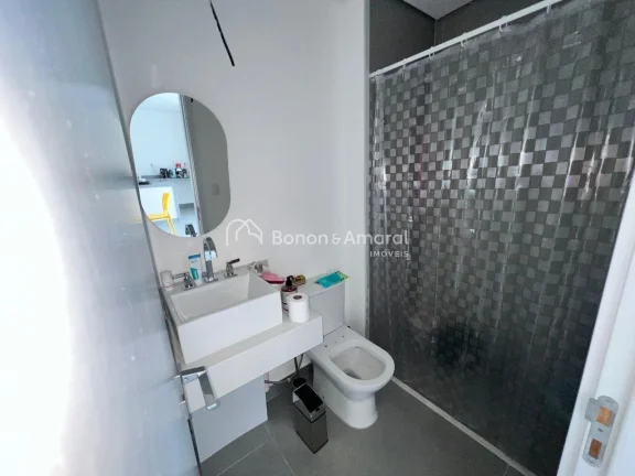 Imagem Apartamento de 1 quarto, localizado no último andar em um edifício moderno com estrutura residenci...