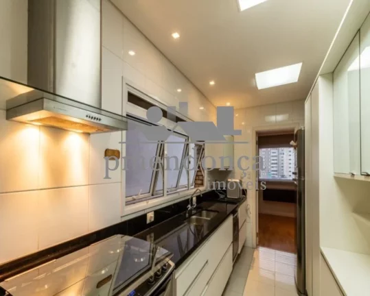 Imagem Apartamento Maravilhoso em Perdizes com vista livre para o Pacaembu, 235m².
