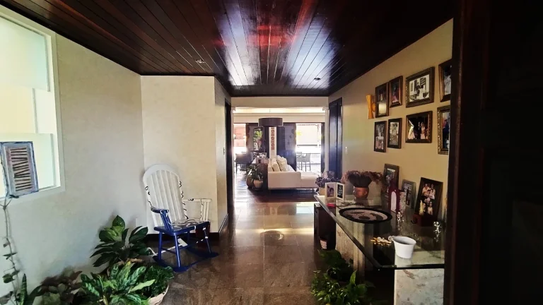 Imagem Charmosa Casa no Itaigara em Salvador Novo