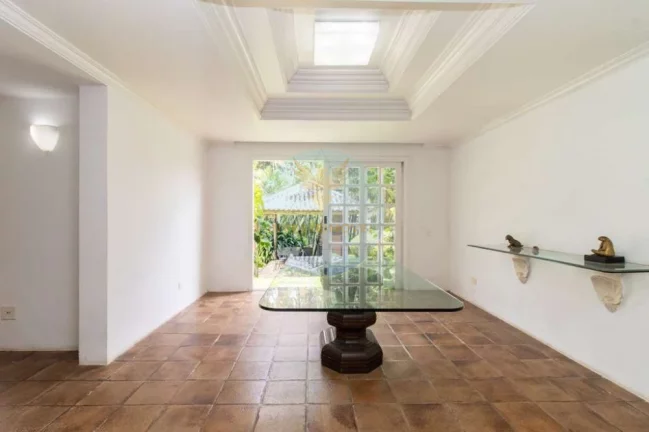 Imagem Casa em Condomínio a Venda no bairro Granja Viana - Cotia, SP