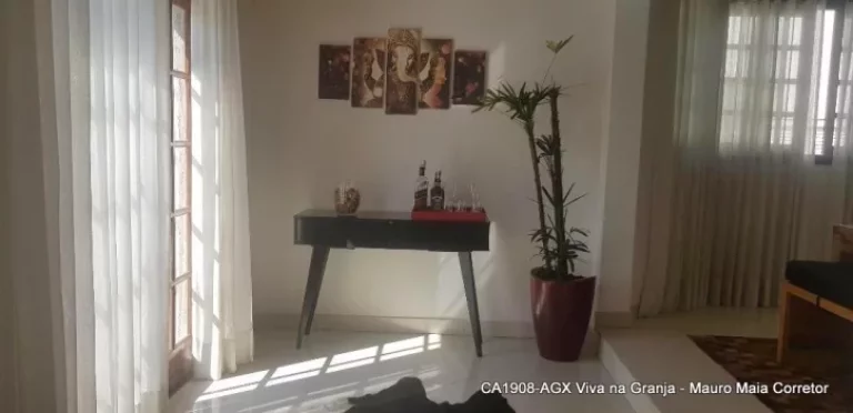 Imagem Casa com 4 dormitórios à venda, 288 m² -Granja Viana - Carapicuíba/SP