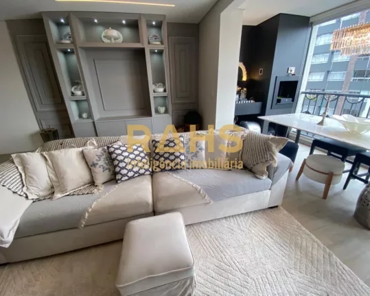 Imagem Apartamento Mobiliado em ótima região Esse lindo apartamento está localizado no Bairro Atiradores...