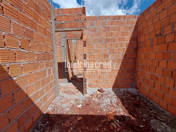 Imagem Casa à venda na Zona Leste de Londrina – 3 dormitórios (1 suíte), área gourmet, próxima à UTFPR. Terreno de 130m². Aceita financiamento!
