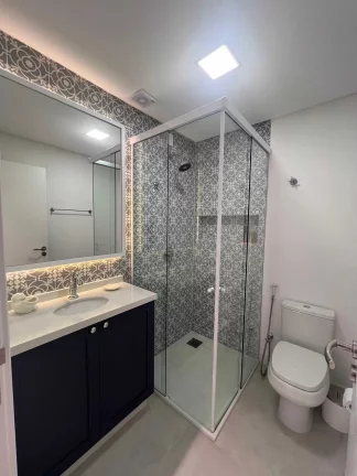 Imagem Apartamento a 250m do mar com 2 dormitórios sendo 2 suítes e 2 vagas de garagem em Bombinhas/SC