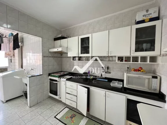 Imagem Apartamento com 2 dormitórios à venda, 72 m² por R$ 530.000,00 - Marapé - Santos/SP