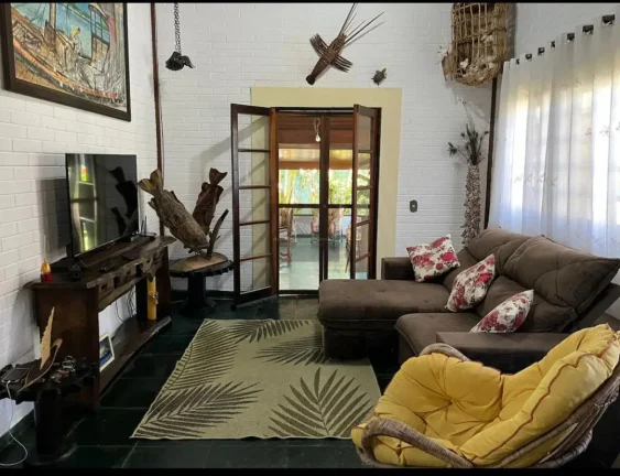 Imagem Casa em Condomínio para Venda em Ubatuba / SP no bairro Horto Florestal