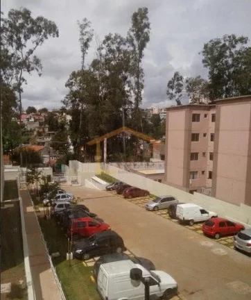 Imagem Apartamento com 39m², localizado no 1º andar, composto por 2 dormitórios, reformado recentemente,...