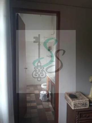 Imagem Venda de sítio em São Tomás de Aquino. O sítio com 3 alqueires, 6.000 pés de café, pasto para 10 cabeças de gado, poço artesiano com 72 m de profundi
