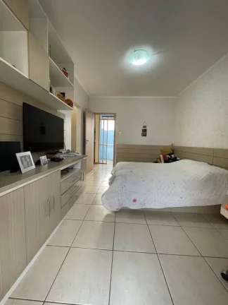 Imagem Casa Duplex no Salgado Filho: Espaço, Conforto e Luxo - Confira!