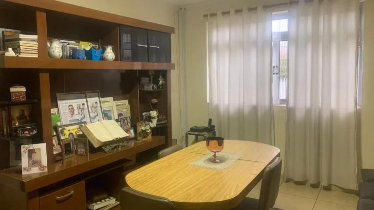 Imagem Casa com 3 dormitórios à venda, 204 m² por R$ 700.000,00 - Centro - Poá/SP