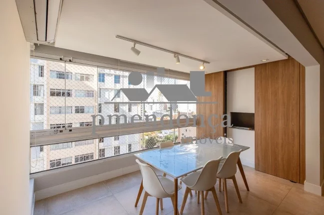 Imagem Excelente apartamento de 93m², localizado em Pinheiros com 2 quartos ( 1 suíte ) e 2 vagas..