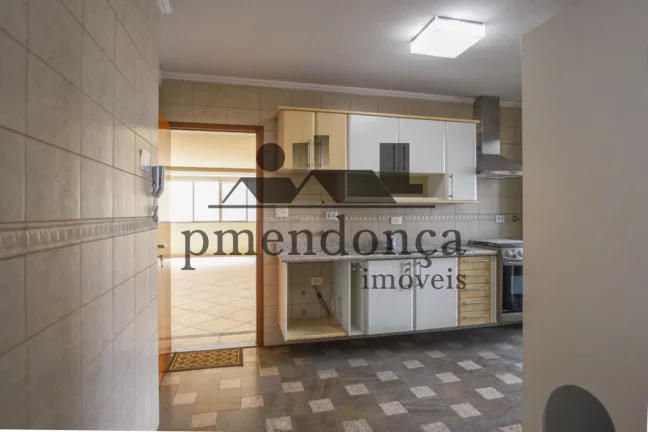 Imagem Apartamento na Rua Monte Alegre com 126m², 3 quartos (1 suíte) e 2 vagas.