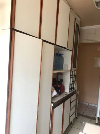 Imagem Apartamento com 2 dormitórios à venda, 50 m² por R$ 170.000,00 - Cidade São Jorge - Santo André/SP