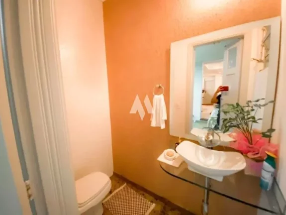 Imagem Sobrado com 3 quartos e 4 banheiros à Venda, 220 m² - Gonzaga em Santos