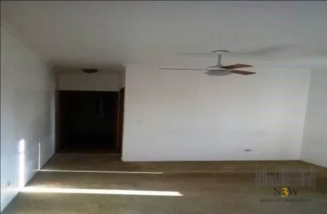 Imagem Casa à venda no Alto da Lapa São Paulo SP com 2 dormitórios, 1 banheiro, 2 vagas de garagem e 170m² de área construída.