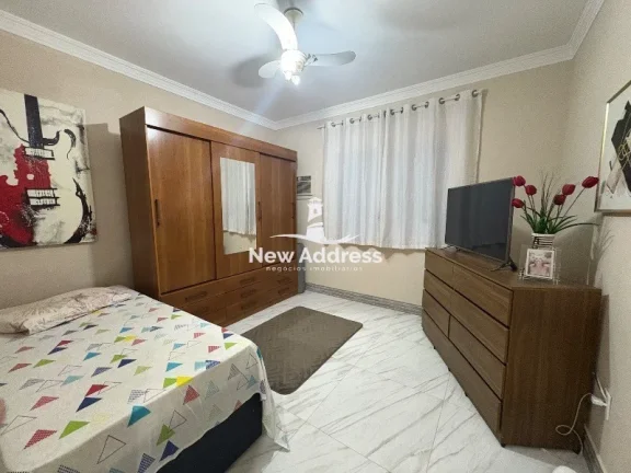 Imagem No Jockey, duas casas em um só imóvel com área gourmet: more com a família, alugue ou transforme em duplex. Comércio e serviços a poucos passos.