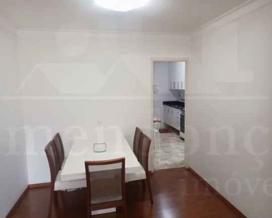 Imagem Apartamento com living para 02 ambientes, piso de tacos, dormitórios com armários, closet, banheir...