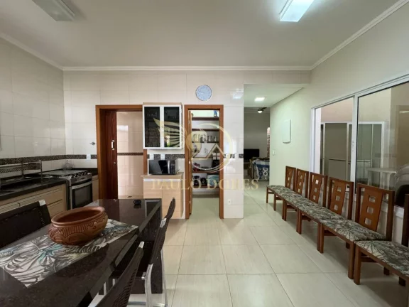 Imagem CASA A VENDA A 30 METROS DO MAR NA PRAIA DO PEREQUE AÇU EM UBATUBA-SP