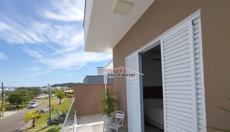 Imagem Sobrado à venda, 325 m² por R$ 2.100.000,00 - Jardim Peruíbe - Peruíbe/SP