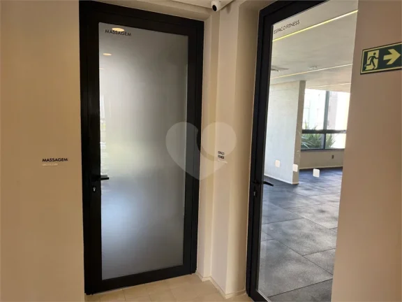 Imagem Apartamento à venda com 2 quartos, sendo 1 suíte, no condomínio Esquina Pinheiros, São Paulo - SP