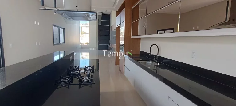 Imagem Parque Ville Pinheiros - Parque Ville Pinheiros, Casa Térrea, Alto Padrão, 312m², 3 suítes plenas, Cozinha montada em armários, Ap. Goiânia