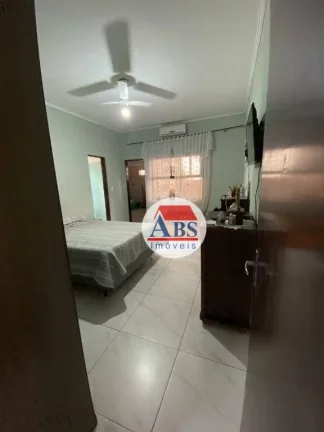 Imagem Casa ampla e diferenciada na Vila Nova. Aceita FGTS e financiamento.