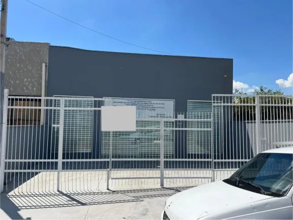 Imagem Salão Comercial de 230m² à Venda ou Locação no Jardim Itaguaçu, Salto-SP: A Oportunidade que Você Procura!
