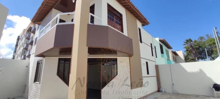 Imagem Casa Duplex em via Pública à venda na Coroa do Meio, próximo à Orla em Aracaju, Sergipe/SE.