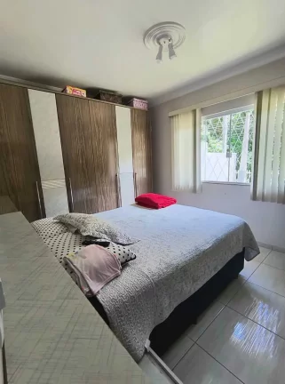 Imagem Casa com 2 dormitórios e 2 vagas de garagem - João Costa | Joinville/SC