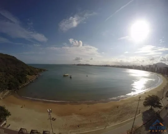 Imagem Cobertura Linear com 4 Quartos Frente p/ Mar à Venda na Praia do Morro - Guarapari/ES