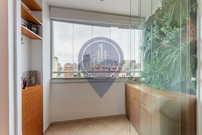 Imagem Venda de Apartamento na Vila Nova Conceição, São Paulo-SP: 2 Quartos, 1 Suíte, 2 Salas, 2 Banheiros, 2 Vagas, 70m²