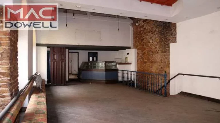 Imagem Prédio Comercial de 565 m² com 3 andares - Centro/RJ