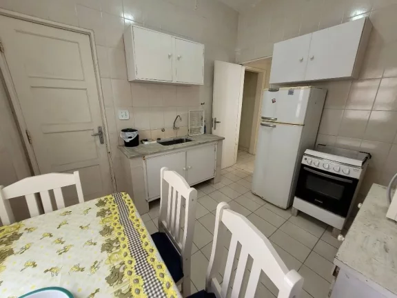 Imagem APARTAMENTO COM 3 DORMITÓRIOS, SENDO 1 SUÍTE, 1 VAGA PARA AUTO EM PARQUEAMENTO, 50 METROS DA PRAIA.
