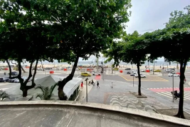 Imagem Copacabana – Avenida Atlântica | Residencial › Apartamento 3 quarto(s) à Venda