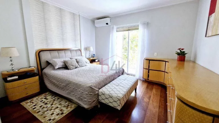 Imagem Casa com 311m² de área útil à venda no Alto da Boa Vista.