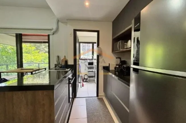 Imagem Apartamento de 49 m² no 3º andar, com 1 dormitório, sendo 1 suite, armários embutidos, cama, lav...