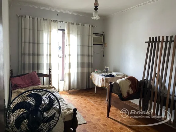 Imagem Casa com amplo terreno Bom Retiro - Joinville