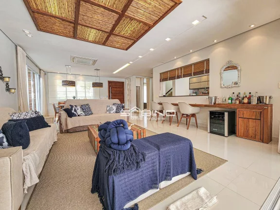 Imagem Belíssima casa à venda na Riviera de São Lourenço - Bertioga SP | 5 Dormitórios | 5 Suítes | 390 m² de área útil.