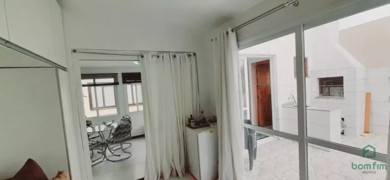 Imagem Cobertura 2 dorm. c/ garagem Porto Alegre/RS - AP2371