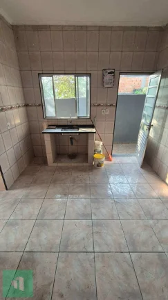 Imagem Casa à venda em Mauá, Parque Bandeirantes, com 3 quartos