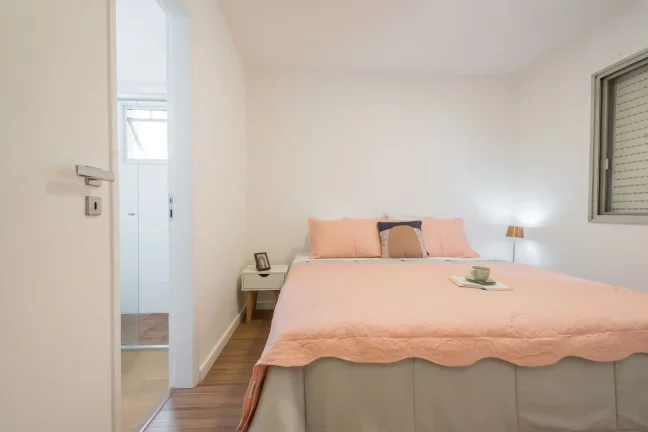 Imagem Apartamento Reformado 97M², 3Q, 1 Suíte, 2 Banheiros, 1 Vaga, Salão de Festas.