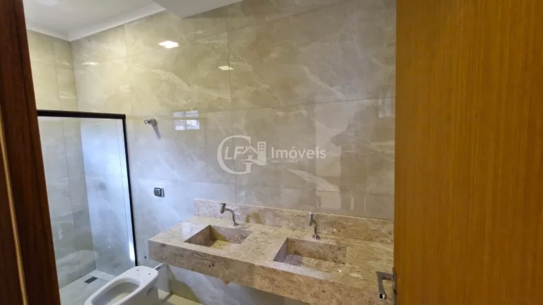 Imagem Linda Casa de Alto Padrão no Bairro Rita Vieira