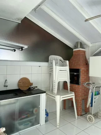 Imagem Sobrado à venda, 110 m² por R$ 640.000,00 - Maitinga - Bertioga/SP