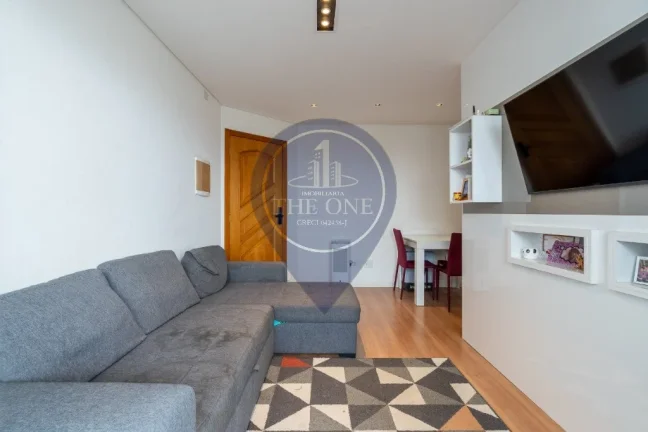 Imagem Imperdível! Apartamento à venda em São Paulo-SP, Vila Mariana. 2 quartos, 1 suíte, 2 salas, 2 banheiros, 2 vagas de garagem.
