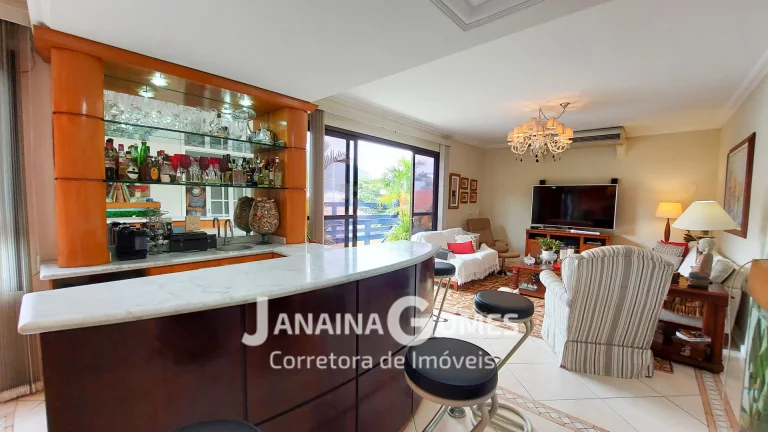 Imagem Casa sofisticada com 4 quartos, 3 suítes, jardins e área de lazer