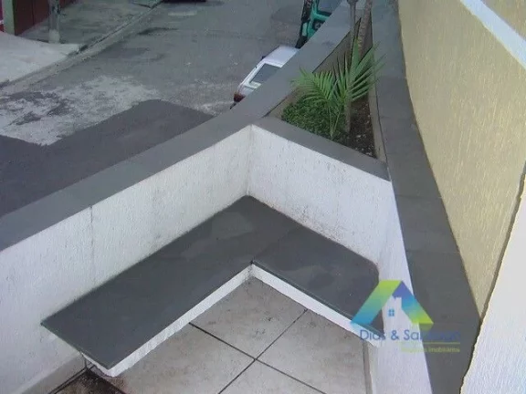 Imagem Sobrado todo reformado, 2 dormitórios, sala 2 ambientes, 3 vagas, com excelente localização e valor !