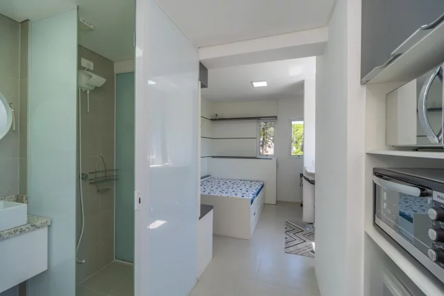 Imagem Studio mobiliado com 1 vaga no Mercês