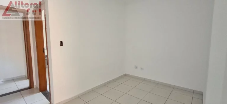 Imagem Apartamento à venda na Aviação, Praia Grande-SP: 2 quartos, 1 suíte, 1 sala, 2 banheiros, 1 vaga - 76m². Venha conferir!
