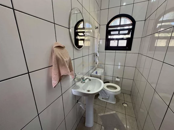 Imagem Chácara com 4 dormitórios à venda, 16100 m² por R$ 850.000,00 - Bairro Guarapó - Tatuí/SP