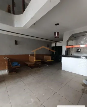Imagem Prédio comercial, 312m² divididos em 3 pavimentos, salão, bar, recepção, cozinha, estoque/depó...